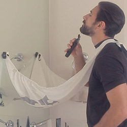 Bavoir pour Homme - Barbe et Lavabo Propres