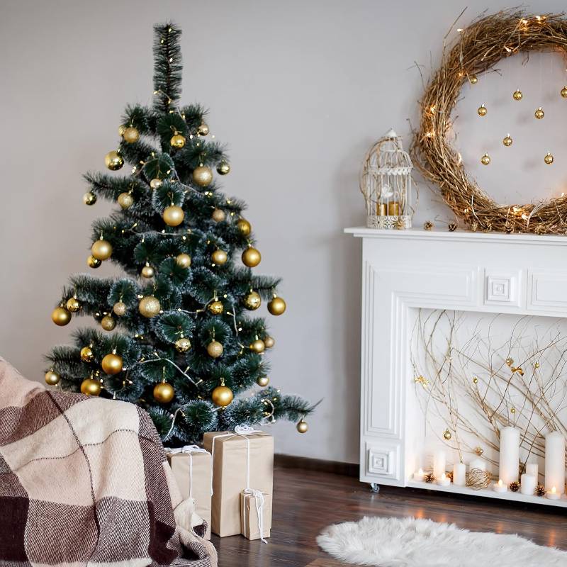 100 Gold Christmas Baubles