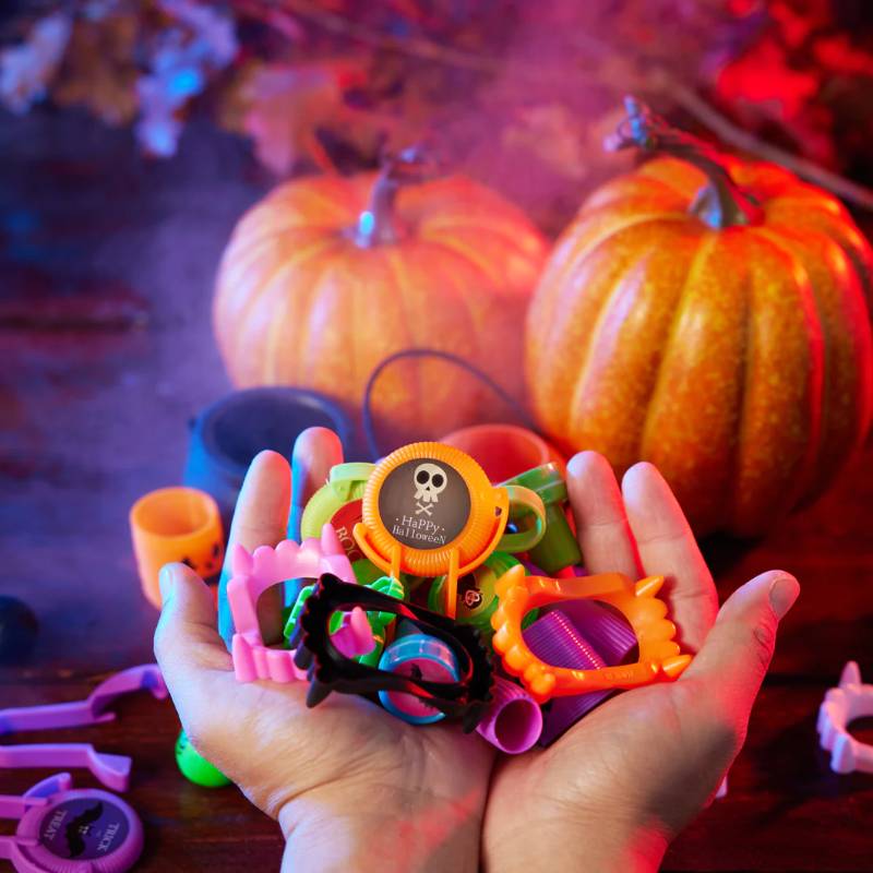 Pack of 110 Assorted Halloween Toys
