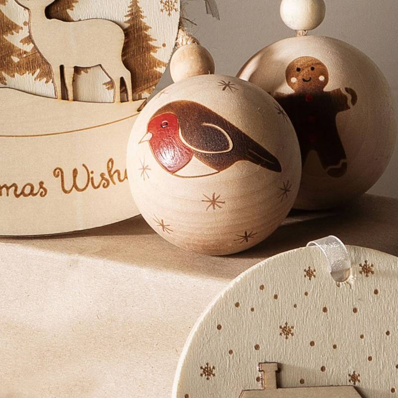 Robin Wooden Bauble