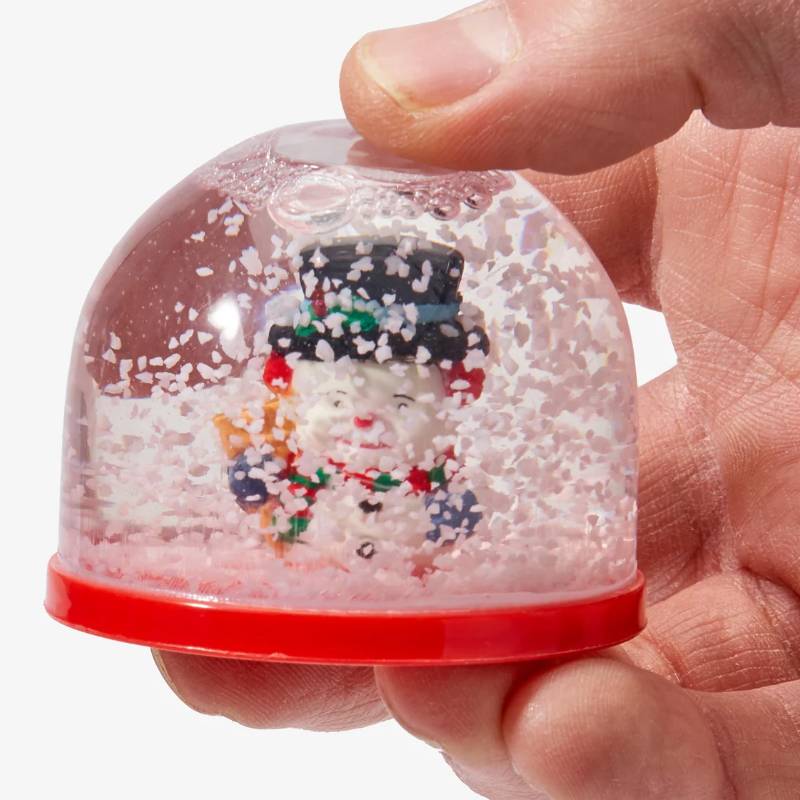 4 Mini Christmas Snow Globes