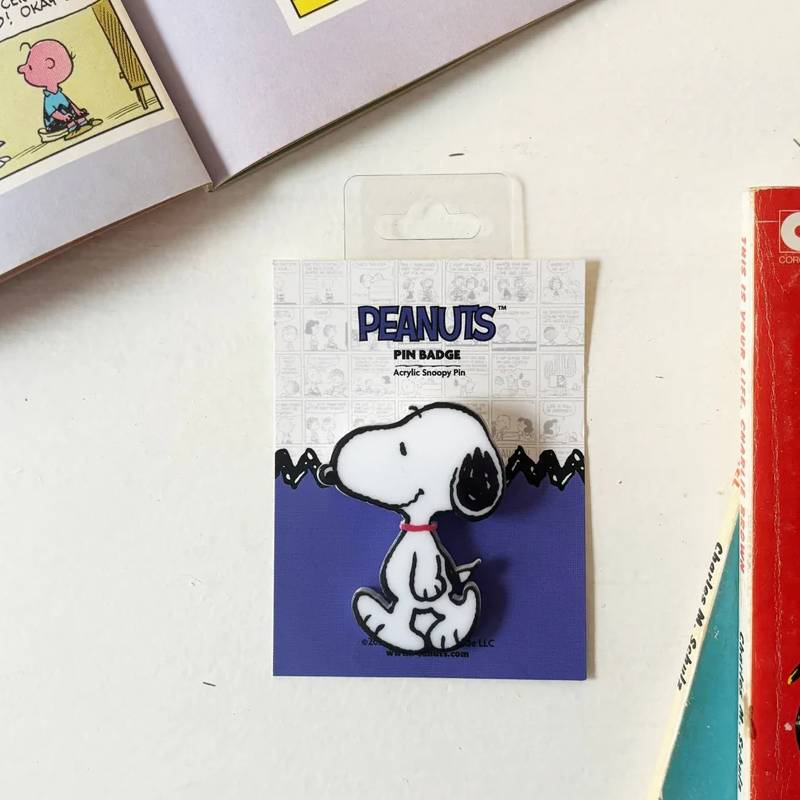 Peanuts Snoopy Pin Badge