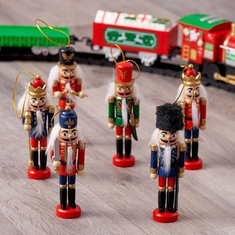 6 Mini Nutcrackers