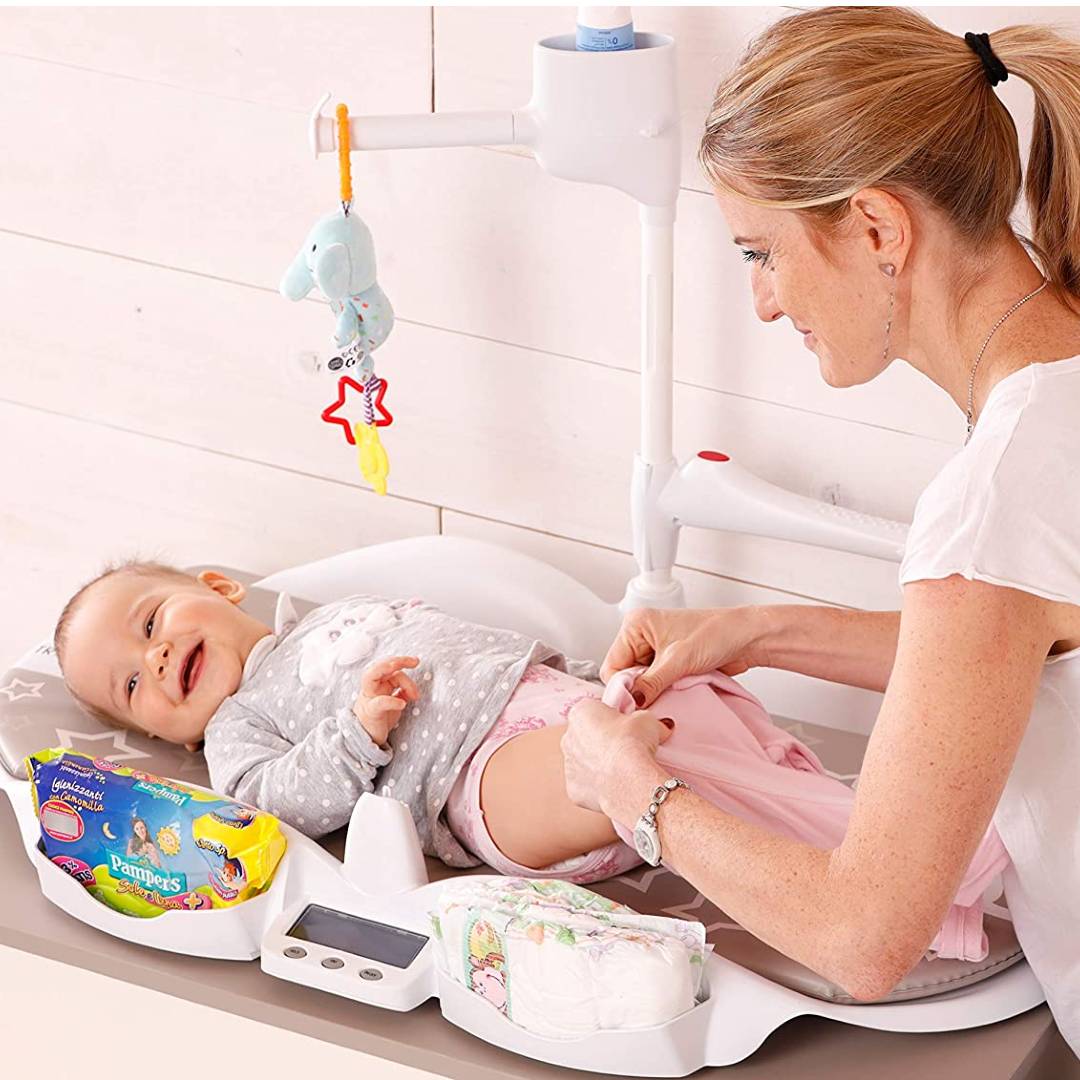 Multifunctional Changing Station with Baby Scale