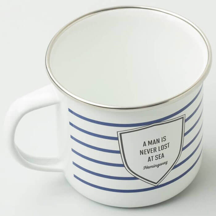 Tasse en mail Hemingway