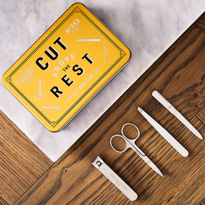 Manicure Set In Tin