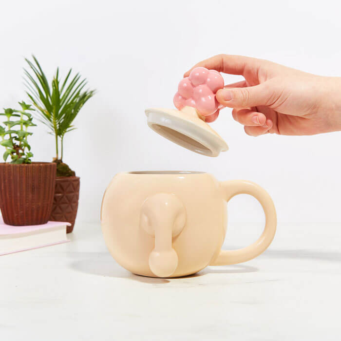 Rick and Morty Plumbus Tasse