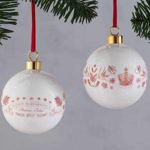 Queen's Platinum Jubilee Bauble