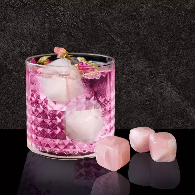 Pink Quartz Chilling Stones