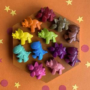 Dinosaur Wax Crayons Gift Tub